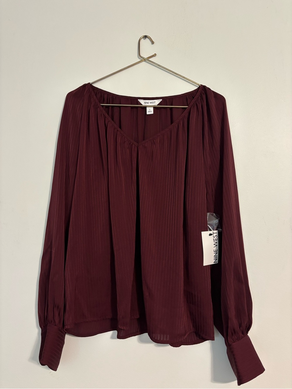 Nine West Blouson V-Neck Blouse - NWT - Large - Maroon - Pleated Long Sleeve
